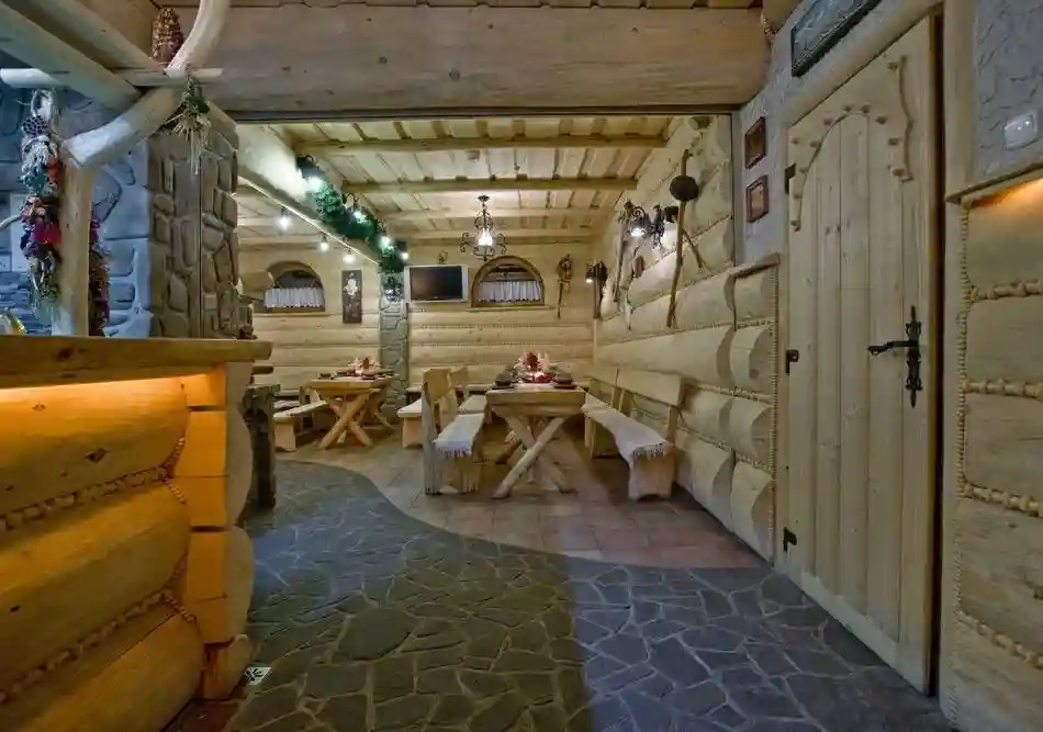 Hotel Toporów Premium - interno suggestivo 6